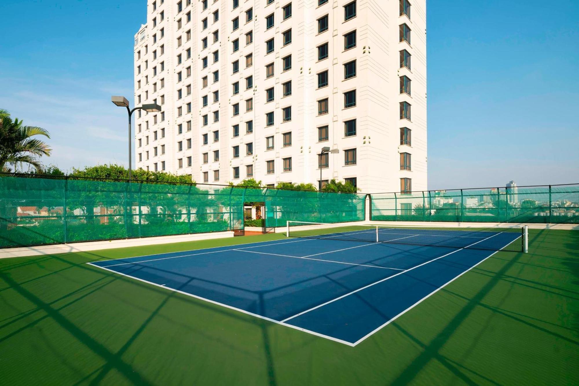 Sheraton Hanoi Hotel Exterior foto